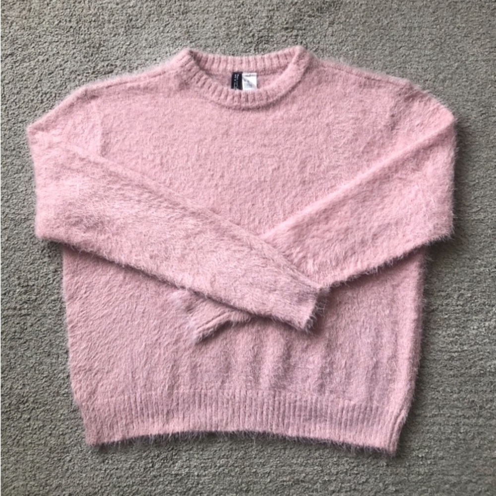 H&M DIVIDED Crewneck Sweater.